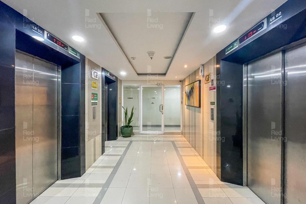 Redliving Apartemen Parahyangan Residence - Anton Rooms Bandung Exterior photo