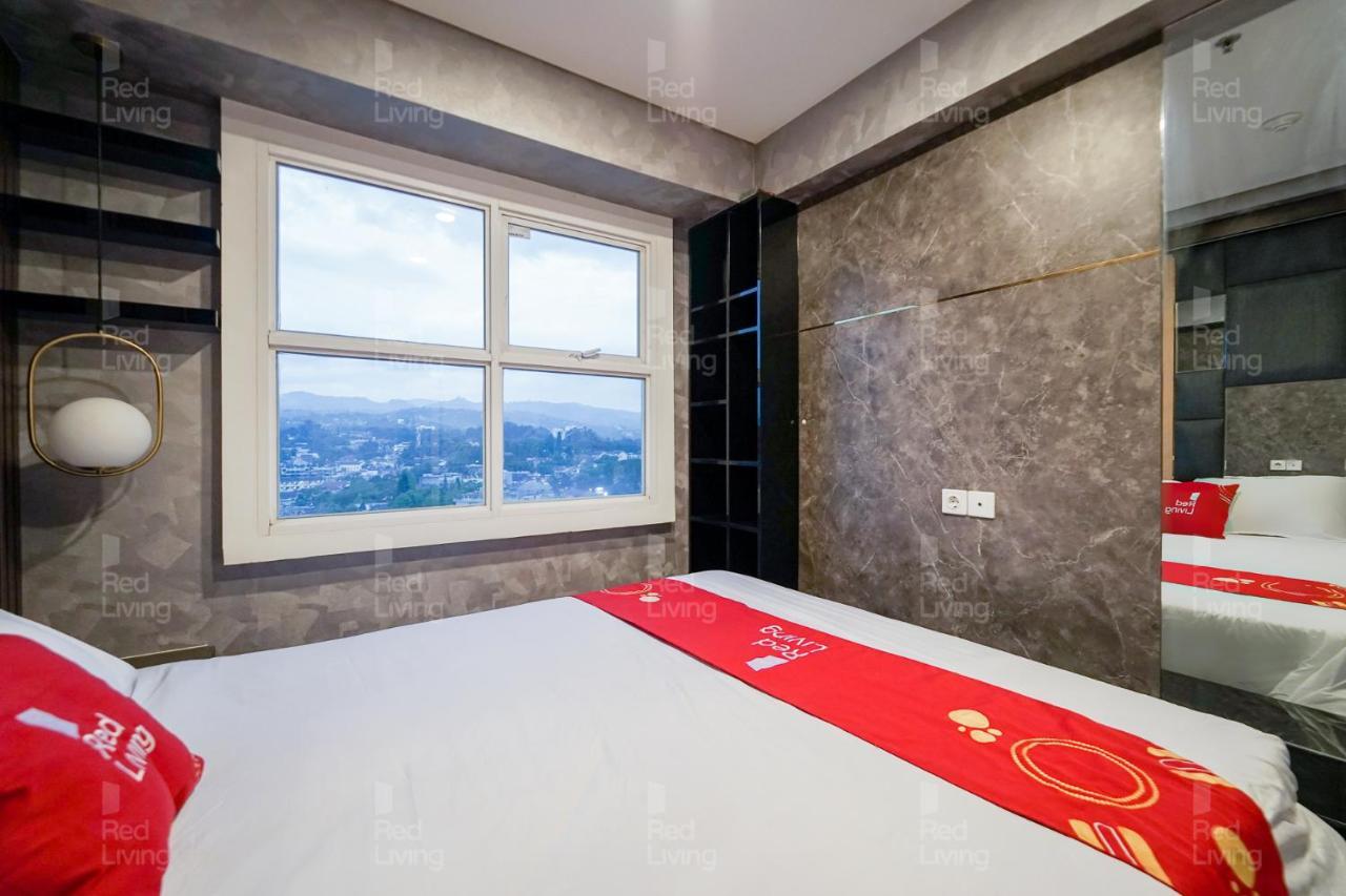 Redliving Apartemen Parahyangan Residence - Anton Rooms Bandung Exterior photo