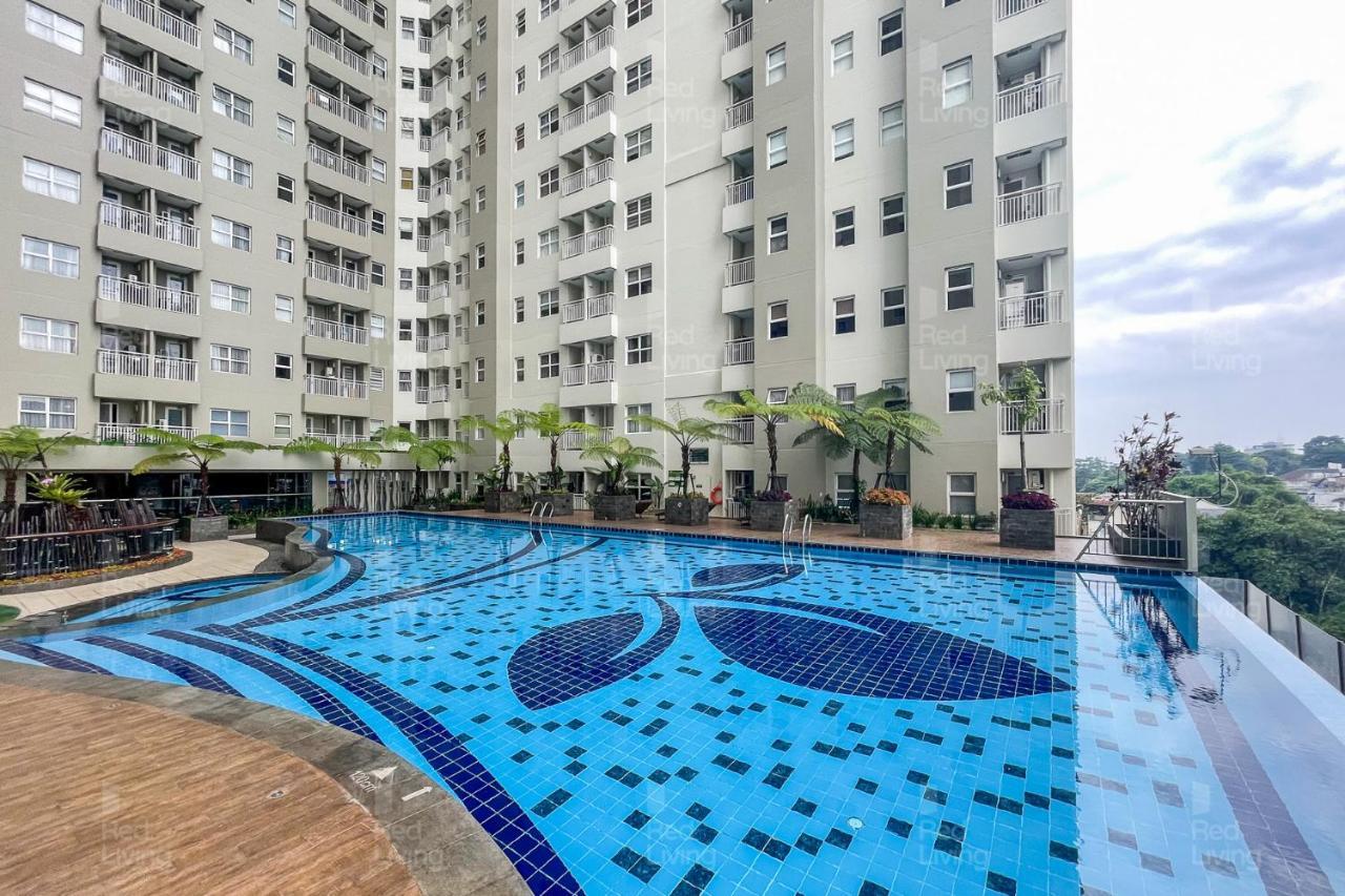 Redliving Apartemen Parahyangan Residence - Anton Rooms Bandung Exterior photo