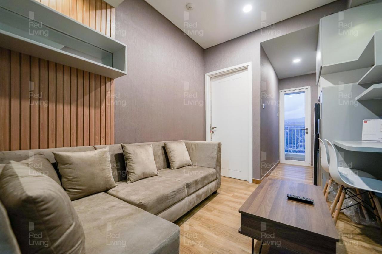 Redliving Apartemen Parahyangan Residence - Anton Rooms Bandung Exterior photo